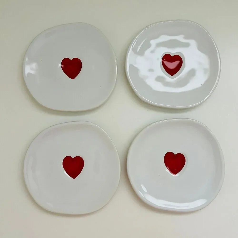 WILLIAMS SONOMA Stoneware Valentine's Day Heart Appetizer Plates, Set of 4